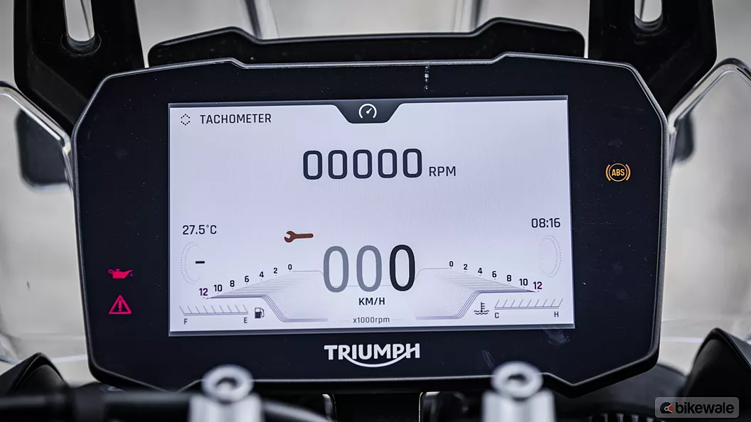 TRIUMPH TIGER 900 2