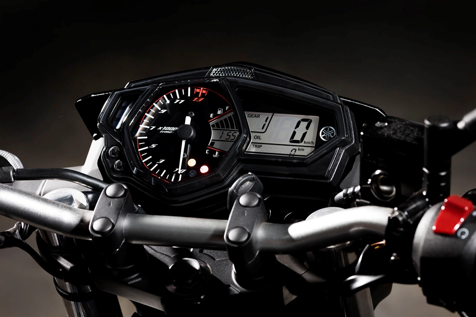 YAMAHA MT 03 (2019) 2